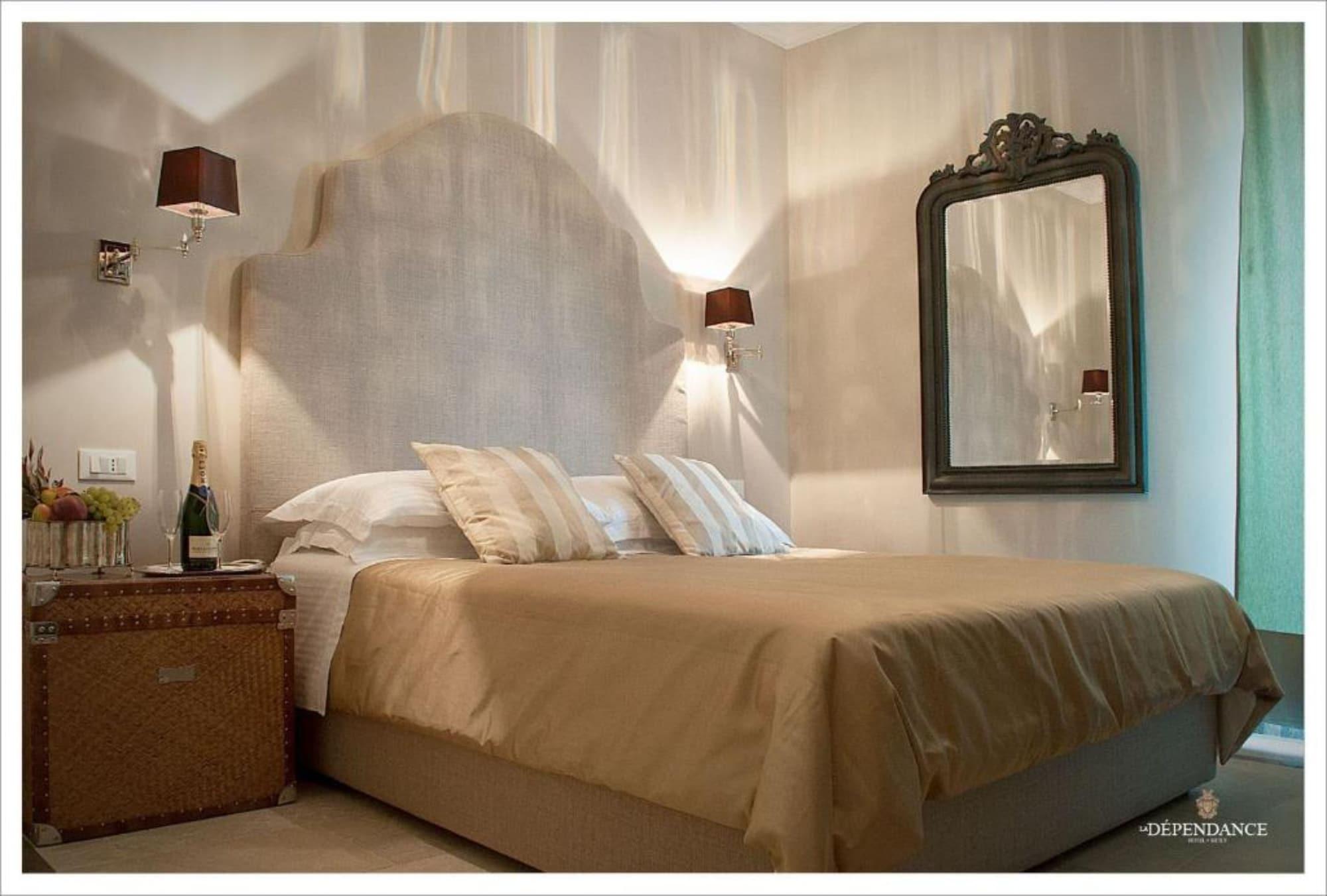 La Dependance Hotel Noto Bagian luar foto