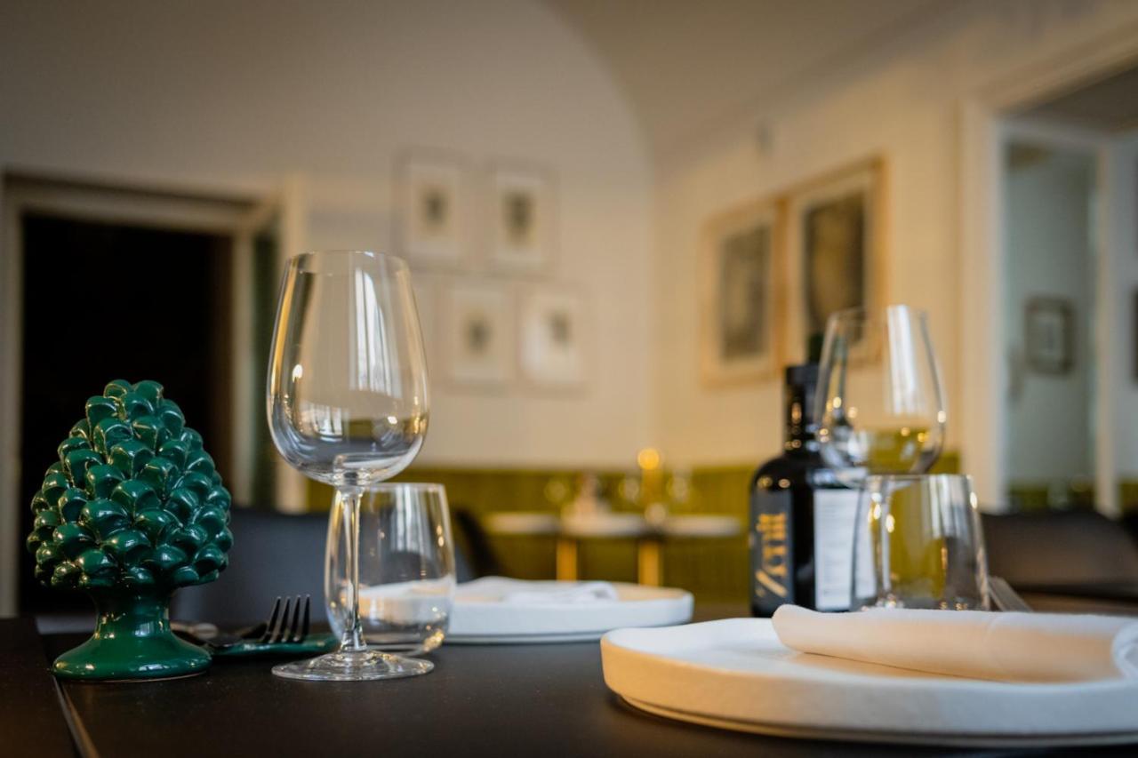 La Dependance Hotel Noto Bagian luar foto