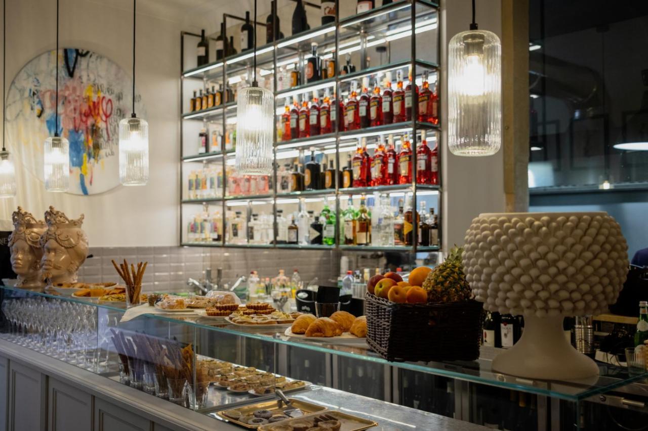 La Dependance Hotel Noto Bagian luar foto