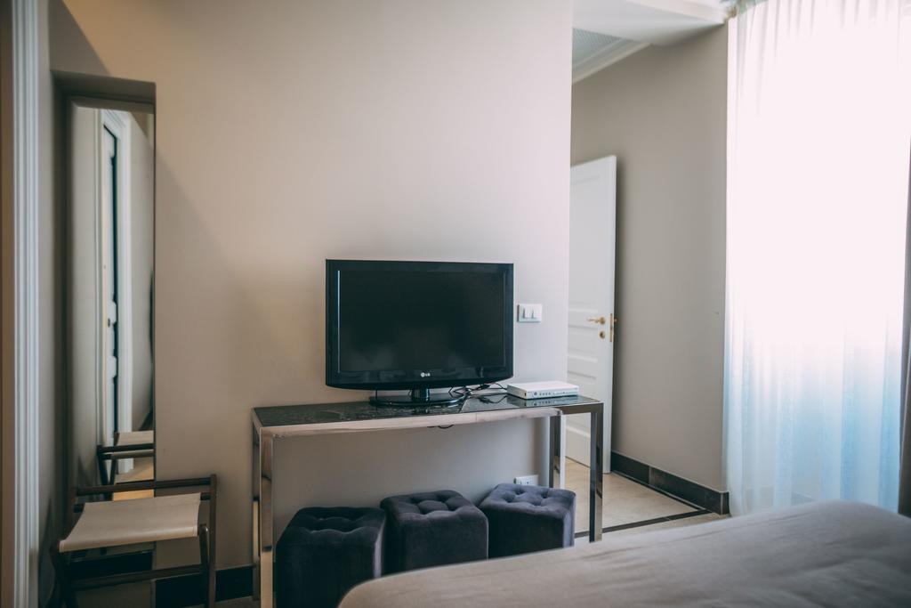 La Dependance Hotel Noto Bagian luar foto