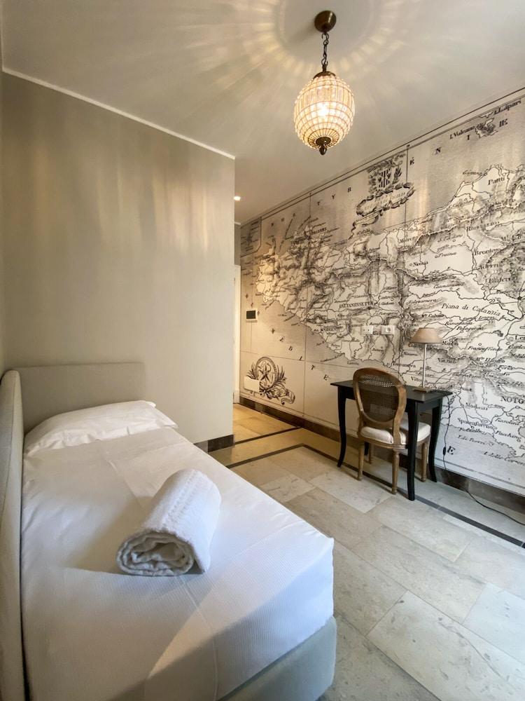 La Dependance Hotel Noto Bagian luar foto